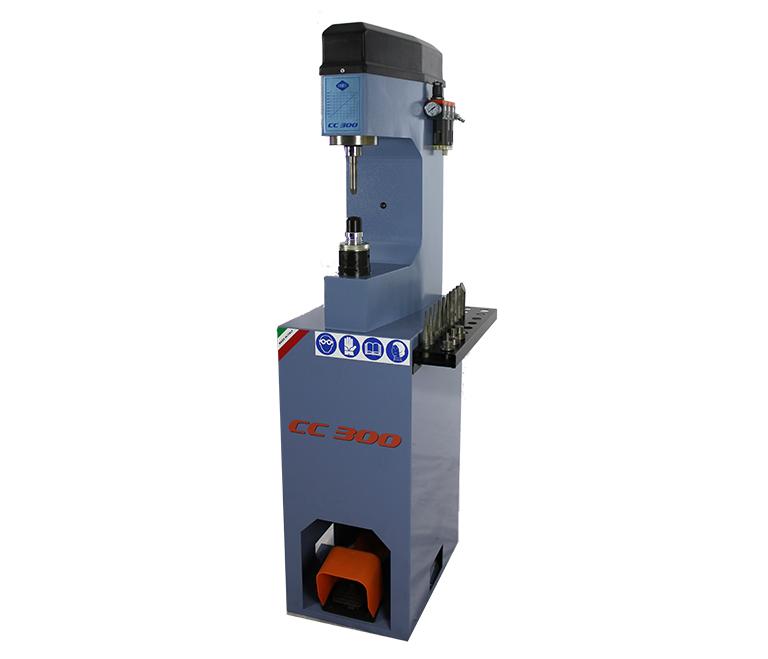 Станок для наклепки тормозных накладок Comec CC300