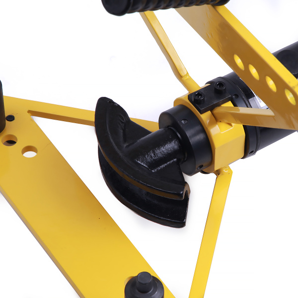 Трубогиб гидравлический со встроенным насосом 3/8”–1”, 6 т Car-Tool CT-6121